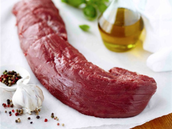 Whole Eye Fillet - (Photo courtesy of Beef + Lamb New Zealand.)